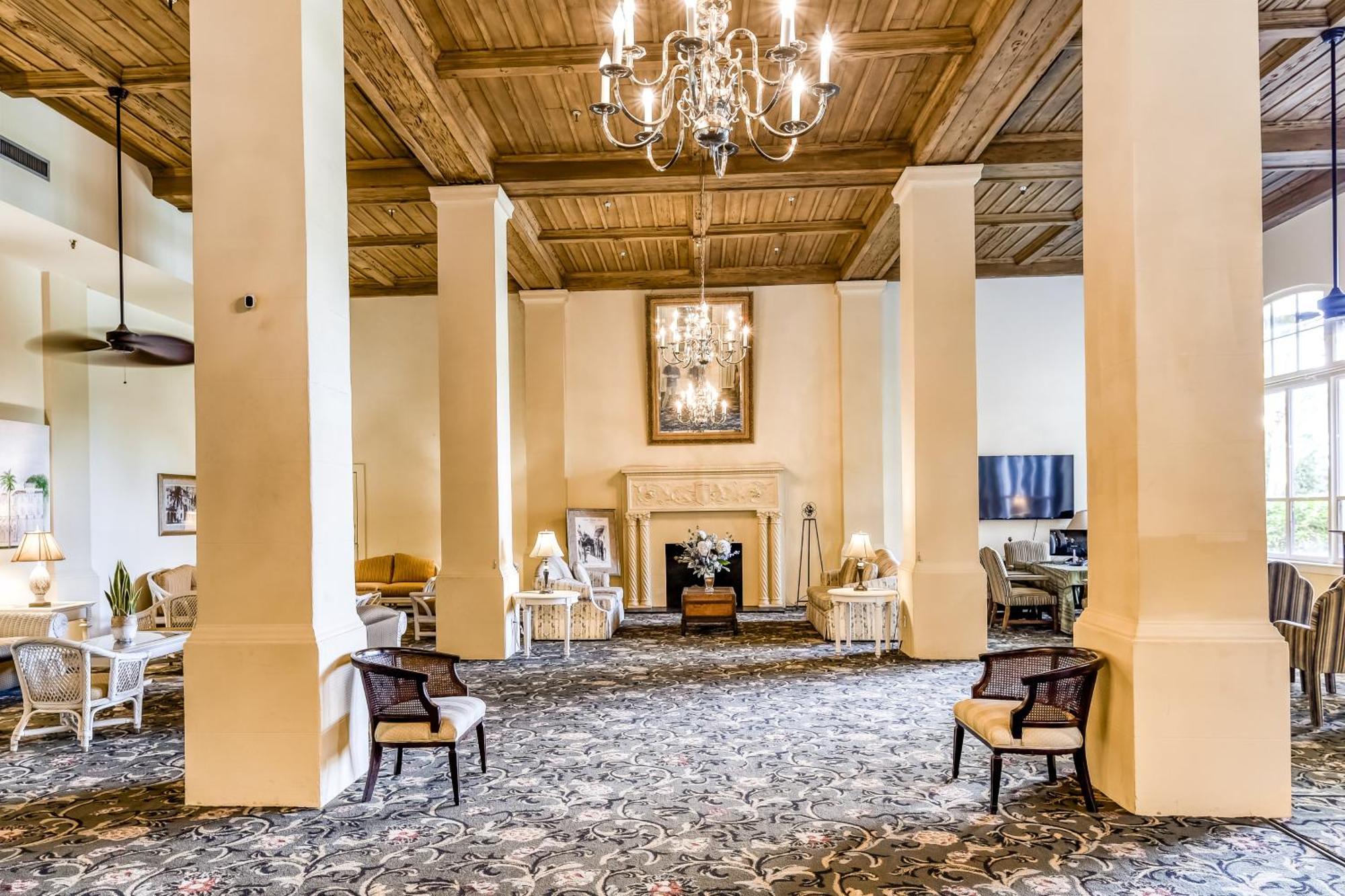 Palm Beach Hotel & Sunrise Cottage Room photo