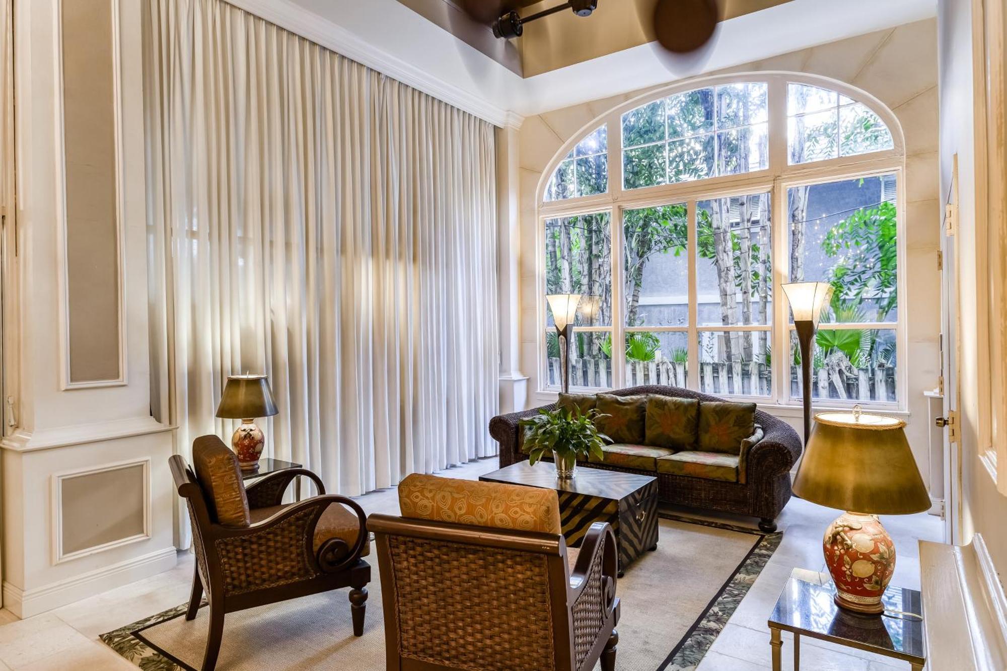Palm Beach Hotel & Sunrise Cottage Room photo